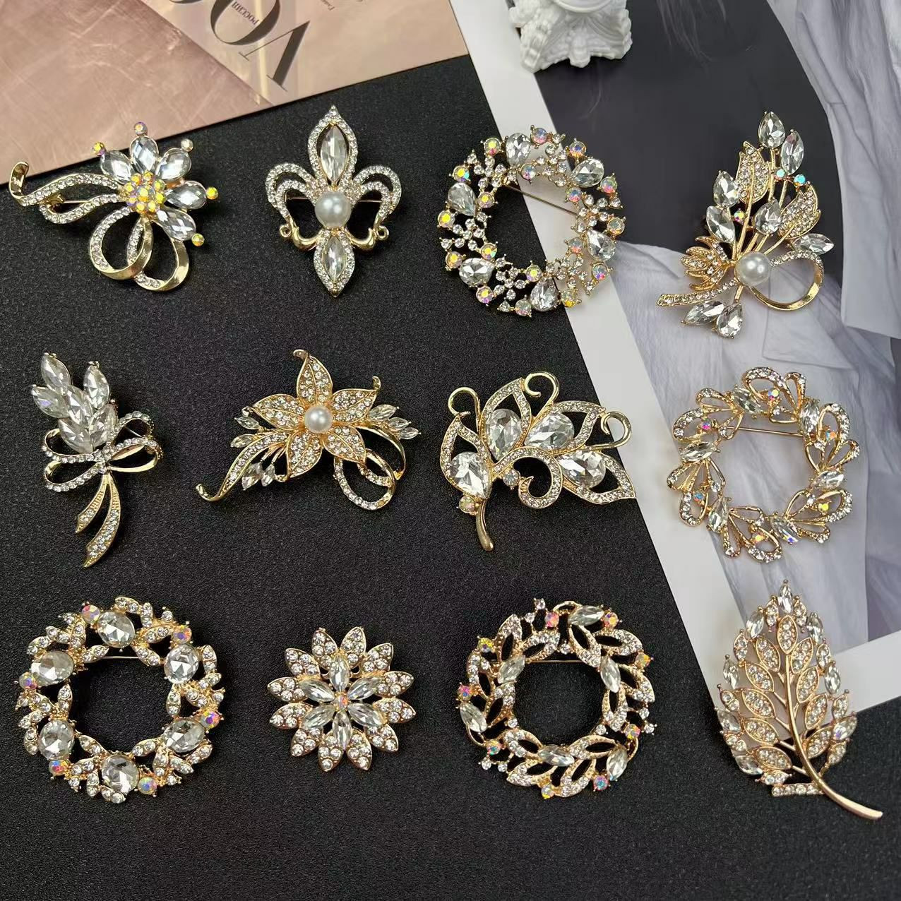 Broche anti-exposition pour femme elange, class, glamour, corsage de tempérament haut de gamme, accessoires en alliage de diamants, bijoux à épingles doux et polyvalents à col en V