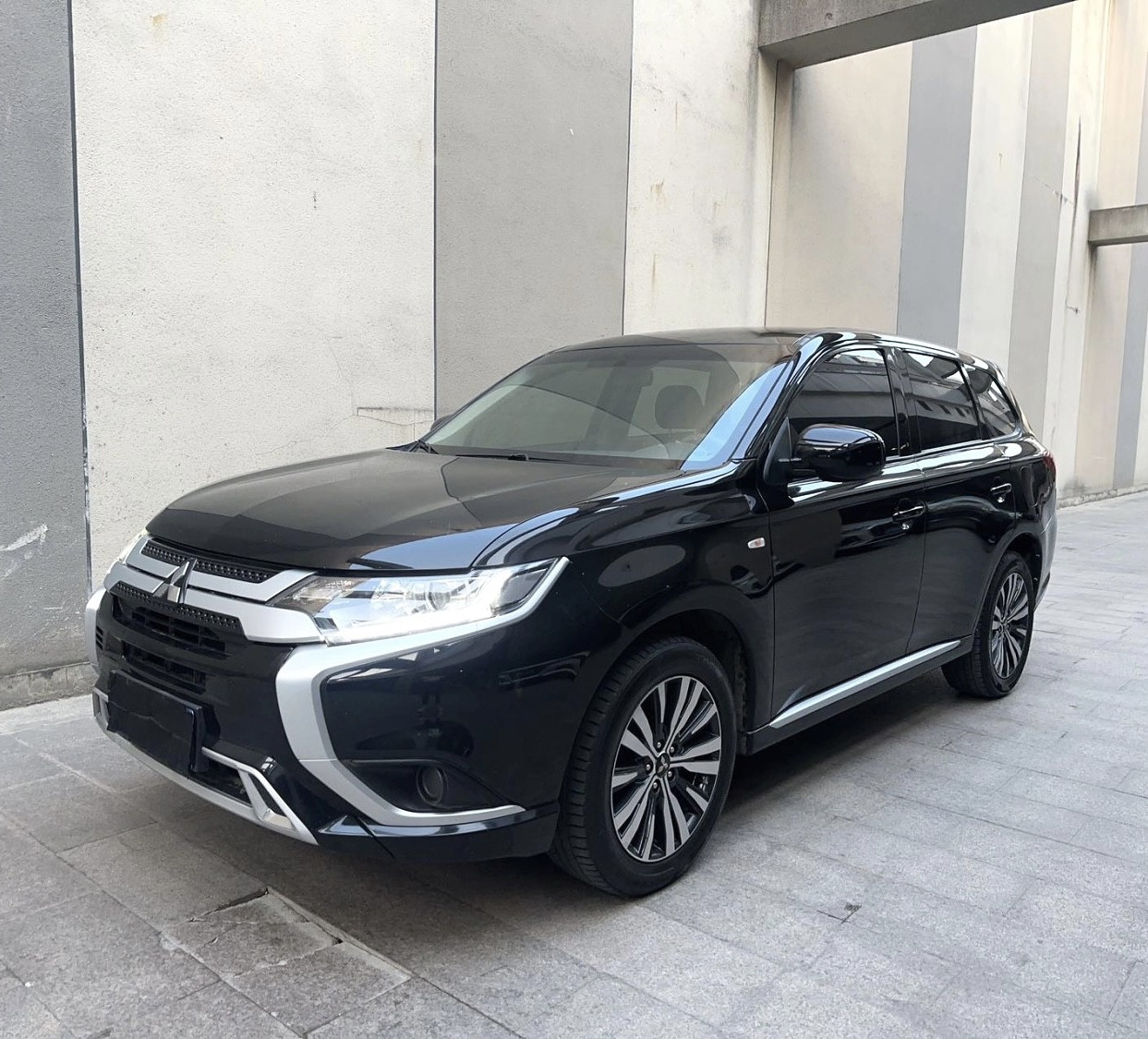 Mitsubishi Outlander 2.0 2020 à commande manuelle Enjoy Edition 5 places